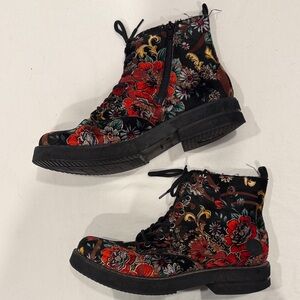 Rieker Velvet Floral Lace-Up Boots – Size 41 – Unique Pattern